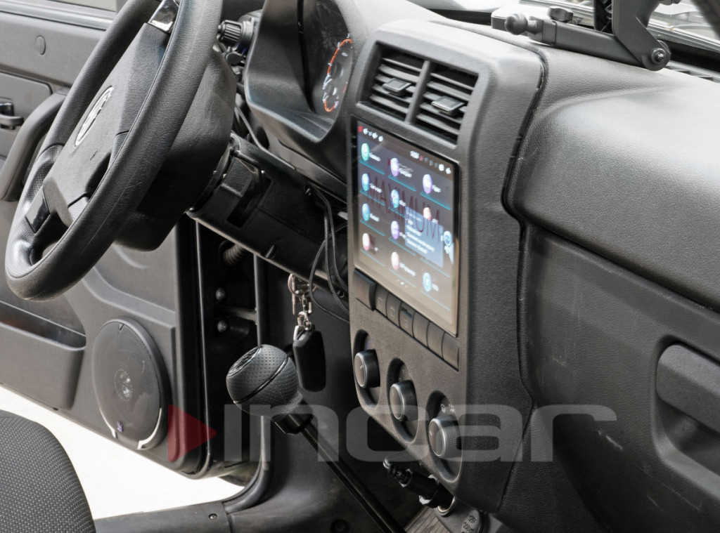 Рамка для UMS  LADA Niva 2019+, 9"