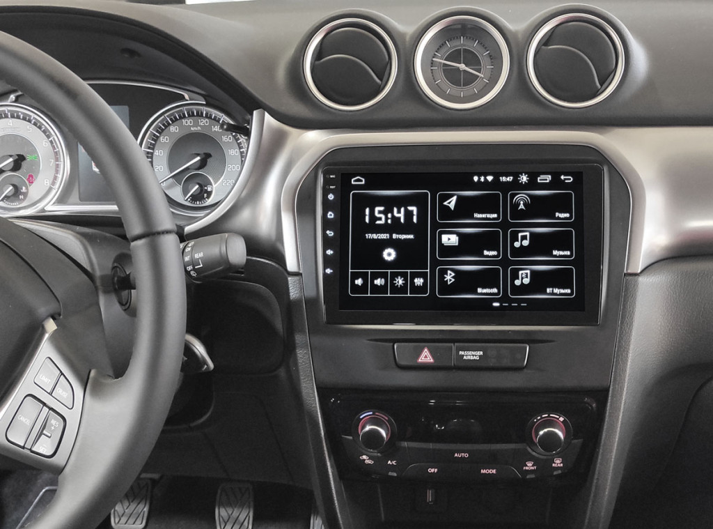 Рамка для UMS  SUZUKI Vitara 2015+, 9"